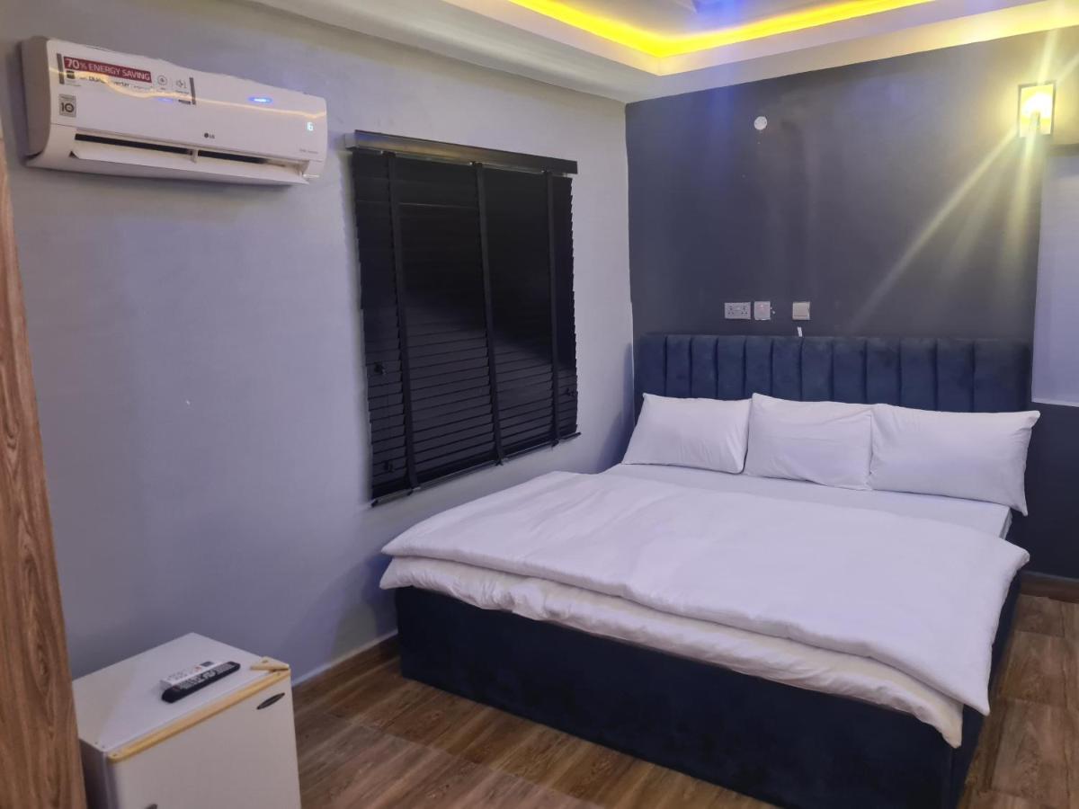 Wine House, Maitama, Abuja Apartman Kültér fotó