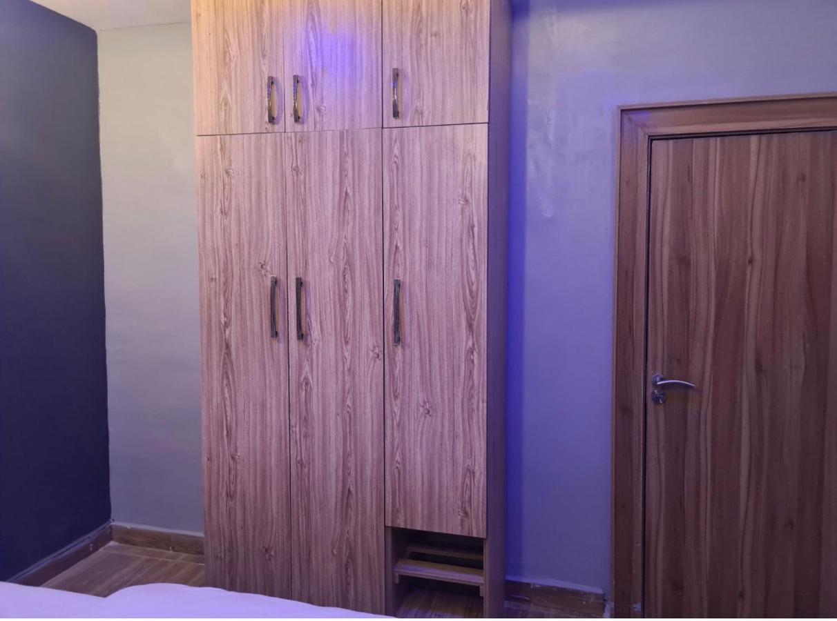Wine House, Maitama, Abuja Apartman Kültér fotó