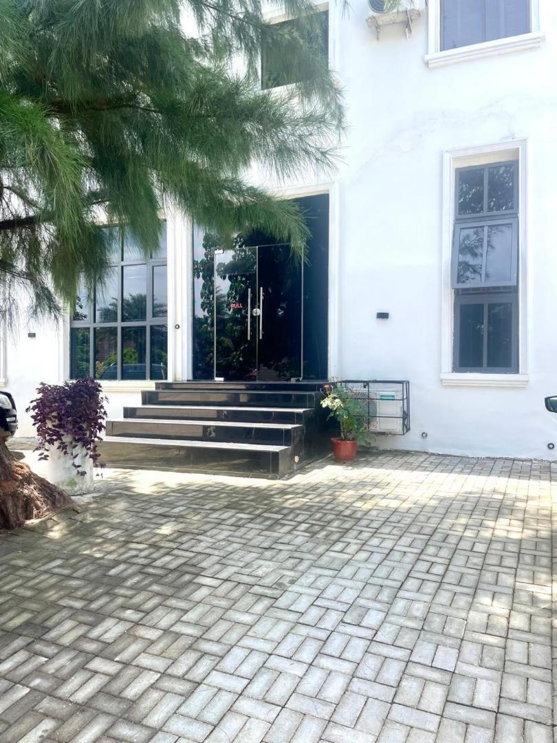 Wine House, Maitama, Abuja Apartman Kültér fotó