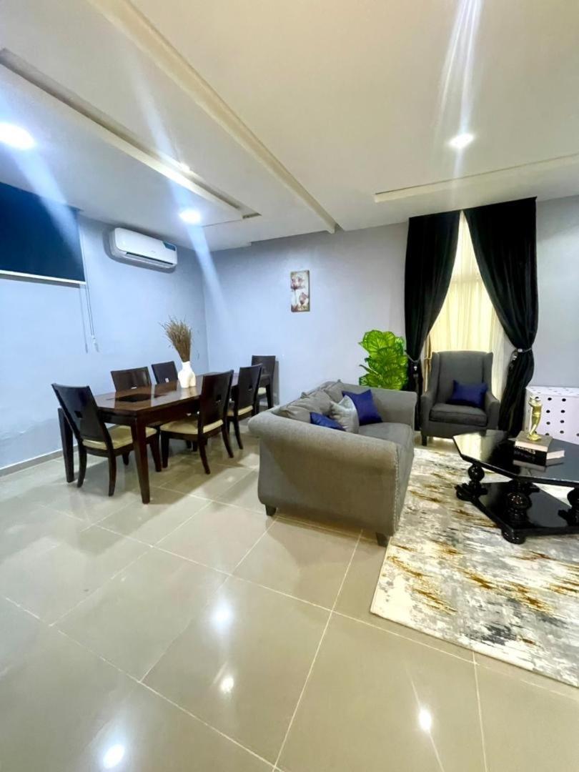 Wine House, Maitama, Abuja Apartman Kültér fotó